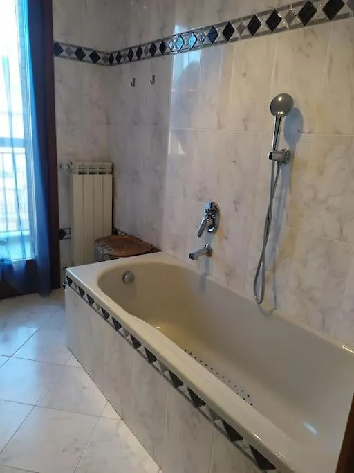 Ferienwohnung Casa Mike - Trilocale Con Box Auto San Giuliano Milanese