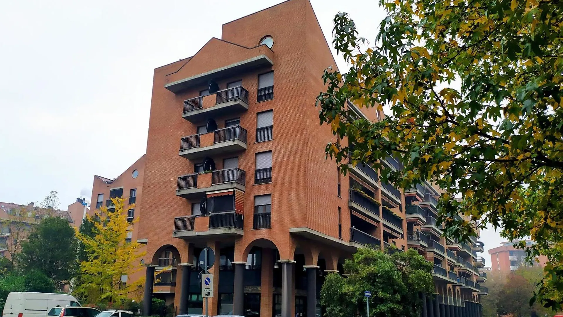 Apartment Ferienwohnung Casa Mike - Trilocale Con Box Auto San Giuliano Milanese