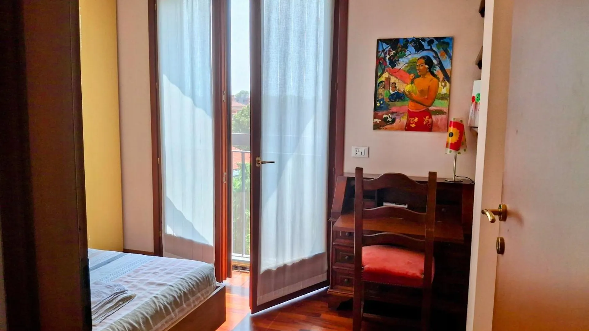 Ferienwohnung Casa Mike - Trilocale Con Box Auto San Giuliano Milanese Italien