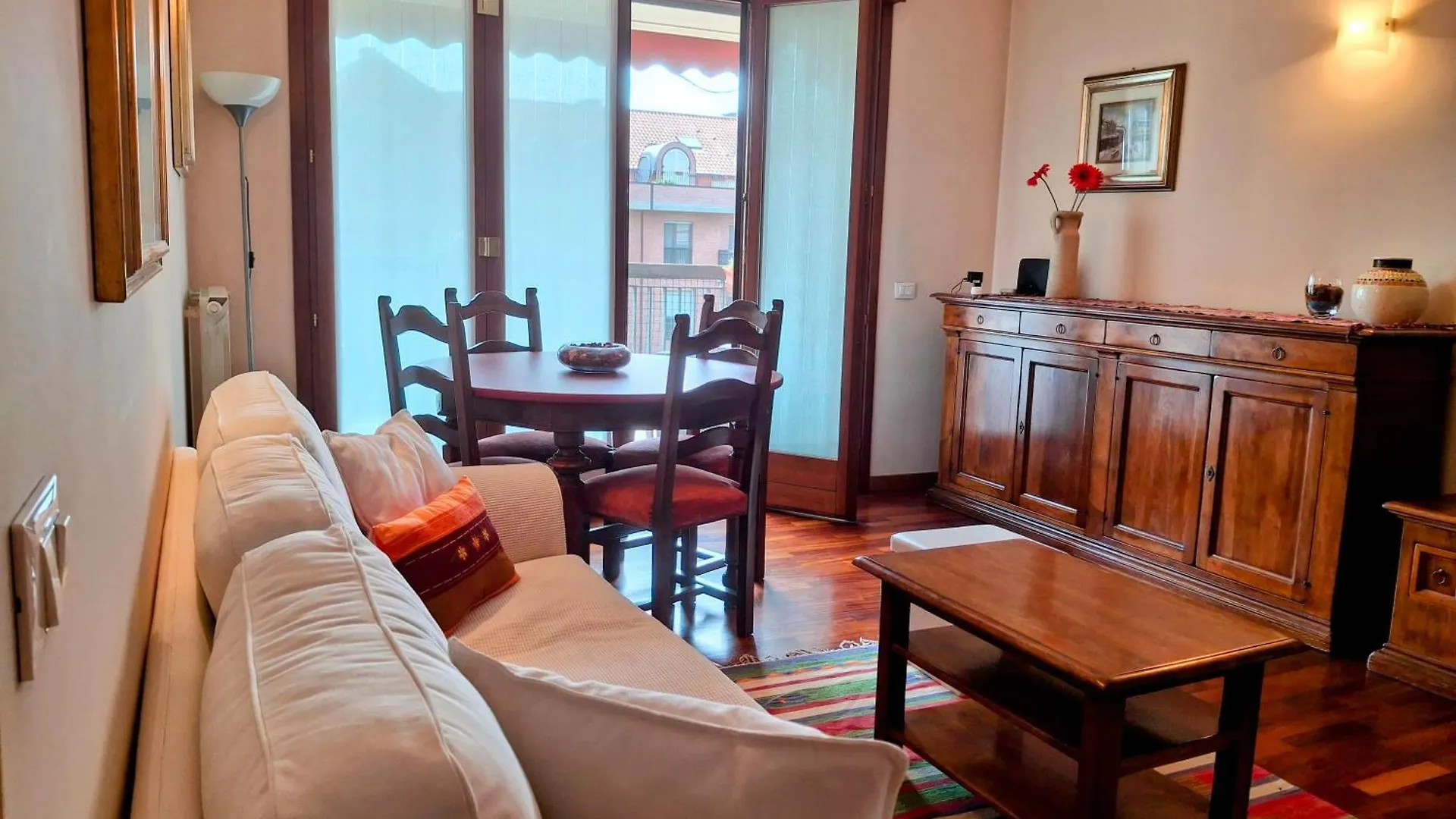 Apartment Ferienwohnung Casa Mike - Trilocale Con Box Auto San Giuliano Milanese Italien